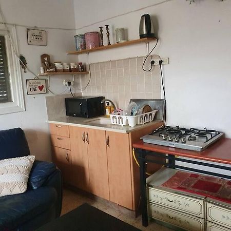 2 Bedroom Apartment In Batiya Makov Shared Rooms Rechovot Esterno foto